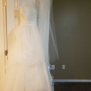Vera Wang Wedding Dress
